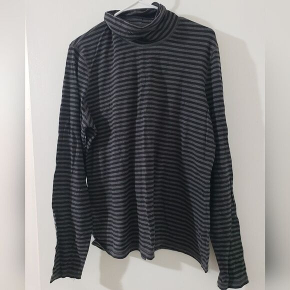 Black and Gray Striped Long Sleeve Top - Picture 1 of 2